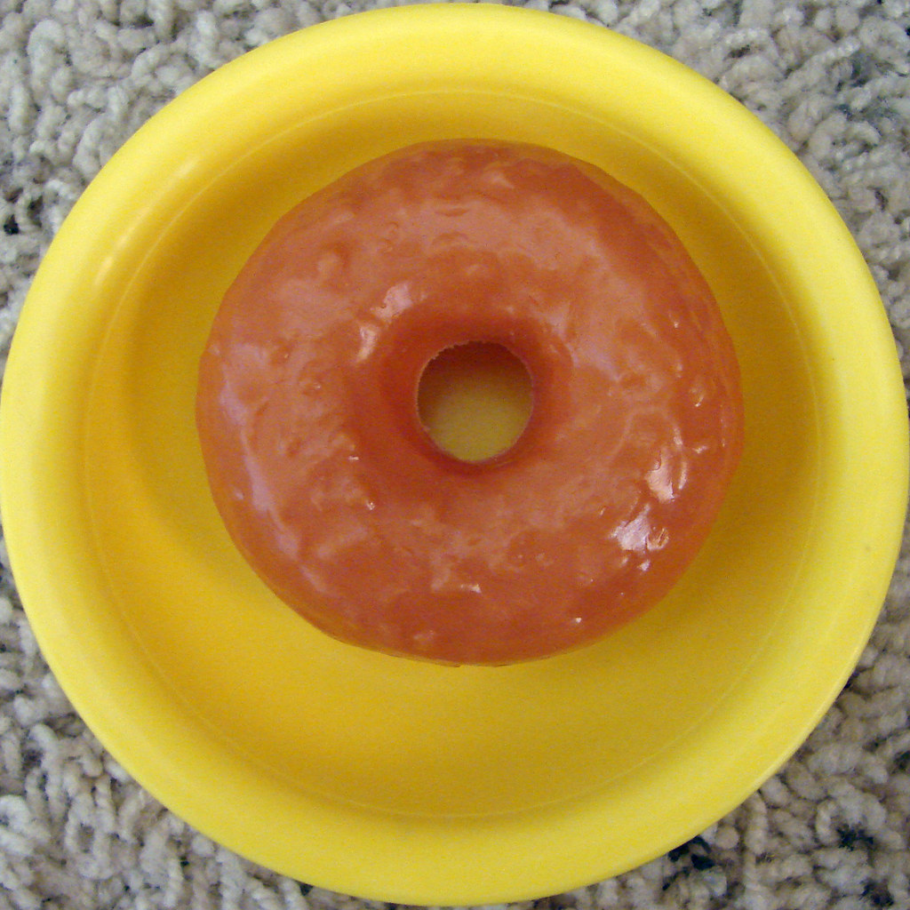 Toy plate and mmmmmm donut