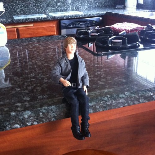 Justin Bieber waits patiently for Boo to finish her nap.